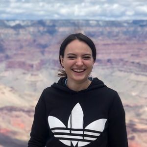 Meet your Posher, Ramona